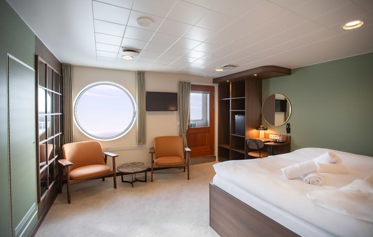 2-sengs Commodore Balcony - Pearl P2